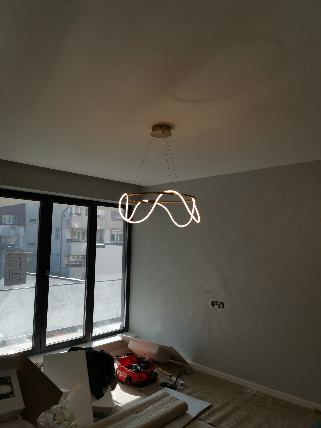 Corp suspendat decorativ